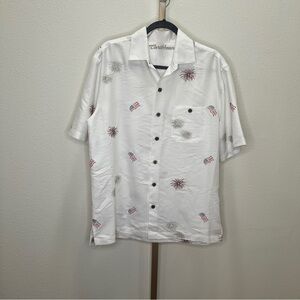 Caribbean Roundtree & Yorke Shirt Mens SZ M White Fireworks USA Flag 4th July